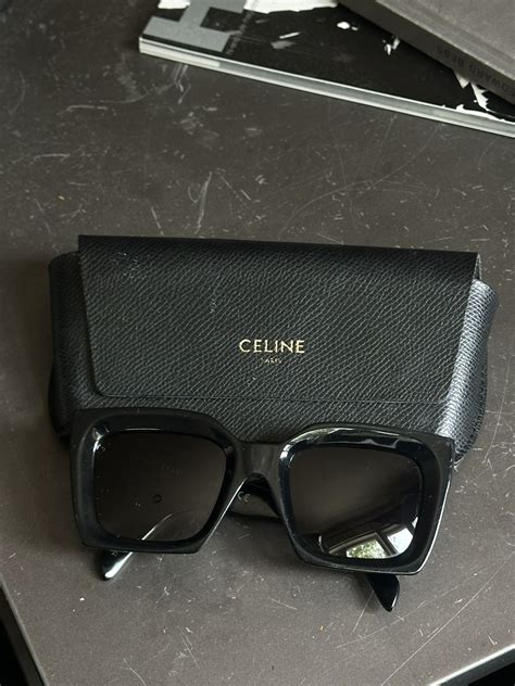 CELINE CL401301 .